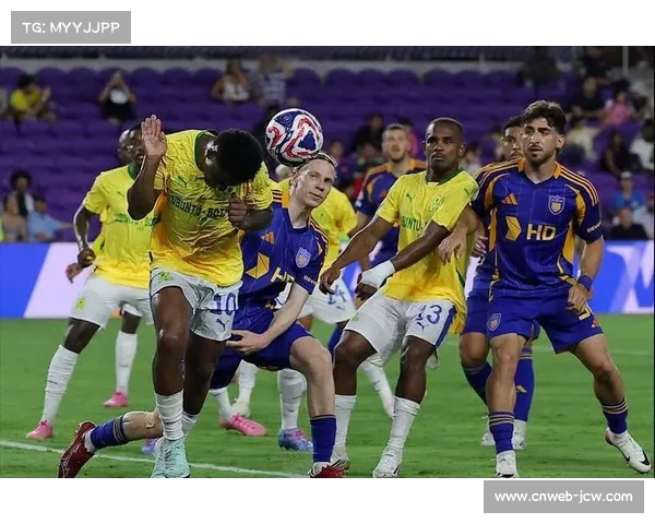 前瓦伦西亚主帅接手球队杯赛取胜，联赛首战遭遇失利